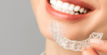Como oferecer clareamento dental para os seus pacientes