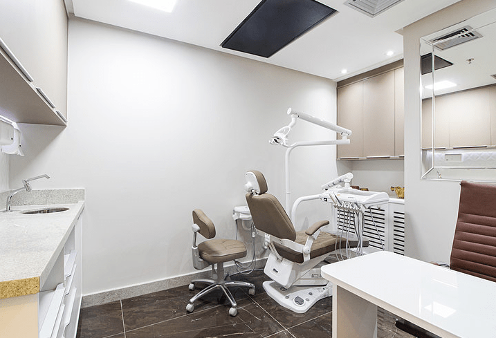 Consultório odontológico moderno e decorado
