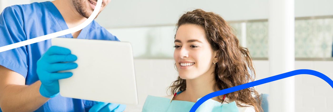 black friday na odontologia - dentista atendendo o paciente